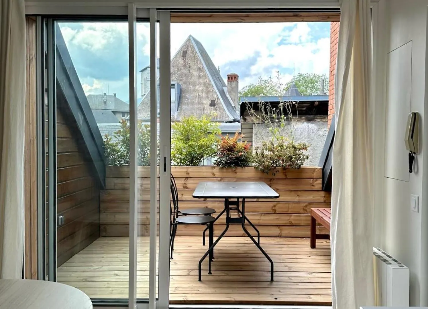 Appartement Ecrin De Calme Avec Terrasse à Chambéry